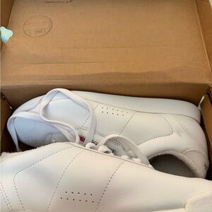 Reebok Women's White Leather Classic Sneakers